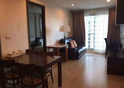 2 bed Condo in Rhythm Sathorn - Narathiwas Thungmahamek Sub District C012559