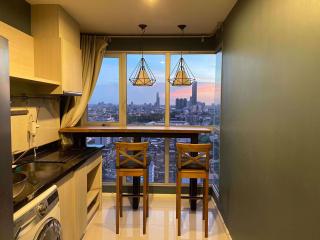 1 bed Condo in Rhythm Sathorn - Narathiwas Thungmahamek Sub District C012558