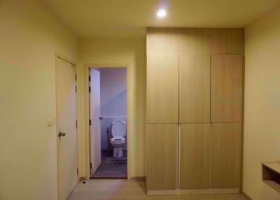 2 ห้องนอน, 1 ห้องน้ำ คอนโด ราคา ฿ 4,330,000