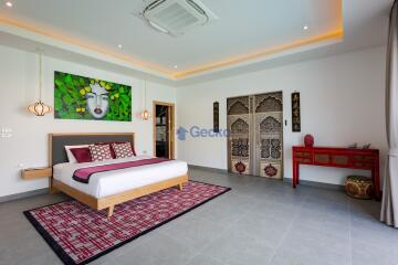 5 Bedrooms House in The Plantation Estates East Pattaya H008429