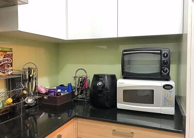 2 bed Condo in Circle Condominium Makkasan Sub District C012534