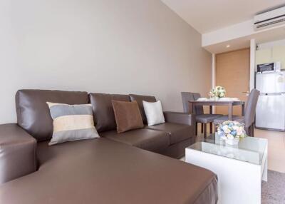 2 bed Condo in The Lofts Ekkamai Phrakhanongnuea Sub District C012529