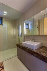 2 bed Condo in Hyde Sukhumvit 13 Khlong Toei Nuea Sub District C012505