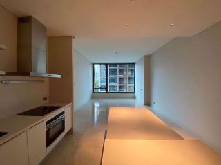 1 bed Condo in Sindhorn Residence Lumphini Sub District C012502