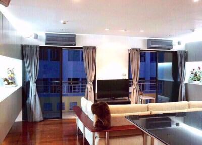 2 bed Condo in Silom Terrace Silom Sub District C012481