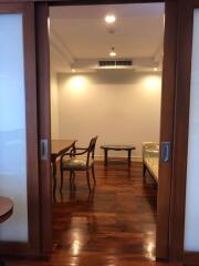 3 bed Condo in Shanti Sadan Khlong Tan Nuea Sub District C012445