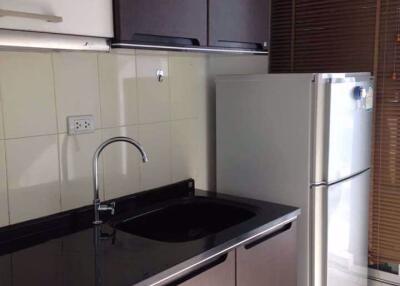 2 bed Condo in Life @ Ratchada - Suthisan Samsennok Sub District C012435