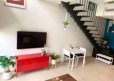 1 bed Condo in The Lofts Ekkamai Phrakhanongnuea Sub District C012422