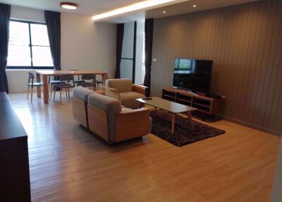 2 bed Condo in Lily House Khlong Toei Nuea Sub District C012401