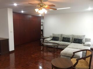 3 bed Condo in Tubtim Mansion Khlong Tan Nuea Sub District C012383