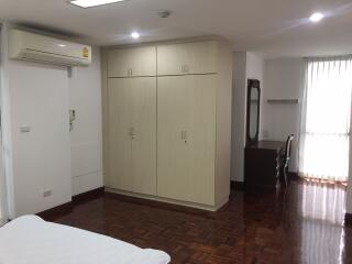 3 bed Condo in Tubtim Mansion Khlong Tan Nuea Sub District C012380