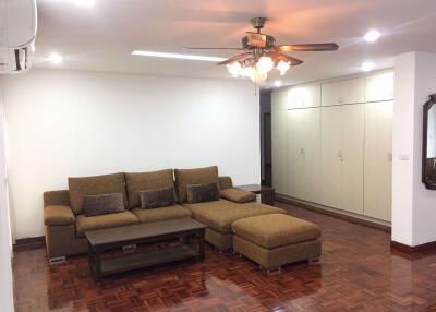 3 bed Condo in Tubtim Mansion Khlong Tan Nuea Sub District C012380