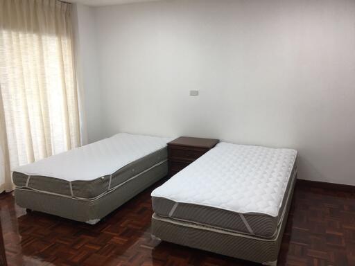 3 bed Condo in Tubtim Mansion Khlong Tan Nuea Sub District C012380