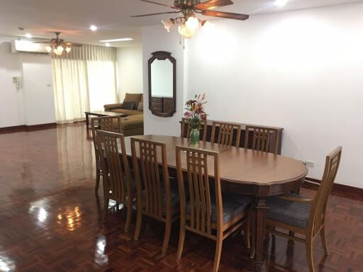 3 bed Condo in Tubtim Mansion Khlong Tan Nuea Sub District C012380