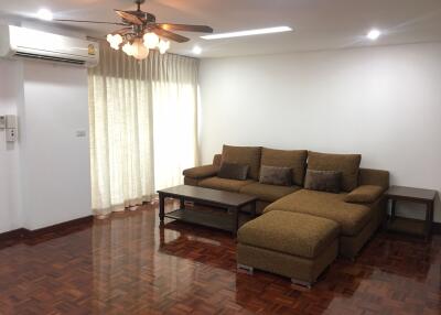 3 bed Condo in Tubtim Mansion Khlong Tan Nuea Sub District C012380