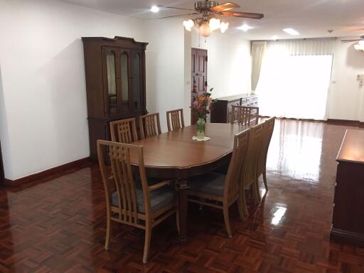 3 bed Condo in Tubtim Mansion Khlong Tan Nuea Sub District C012380