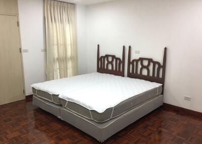 3 bed Condo in Tubtim Mansion Khlong Tan Nuea Sub District C012380