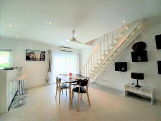 2Storey White Apartment For Sale in Pratumnak