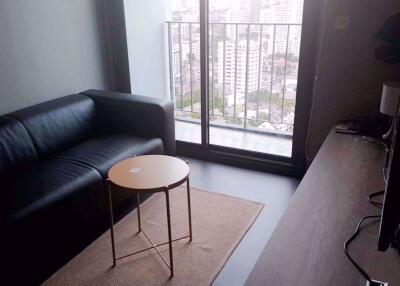 1 bed Condo in Edge Sukhumvit 23 Khlong Toei Nuea Sub District C012370