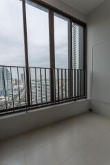 2 bed Condo in Ideo Q Ratchathewi Thanonphayathai Sub District C012357