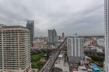 2 bed Condo in Ideo Q Ratchathewi Thanonphayathai Sub District C012357