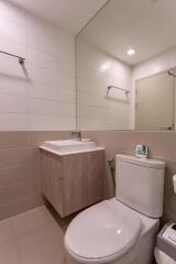 2 bed Condo in Ideo Q Ratchathewi Thanonphayathai Sub District C012355