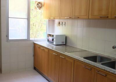 3 bed Condo in The Peony Chong Nonsi Sub District C012340