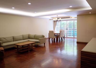 3 bed Condo in The Peony Chong Nonsi Sub District C012340