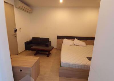 Studio bed Condo in Ideo Q Chula-Samyan Mahaphruettharam Sub District C012339