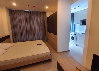 Studio bed Condo in Ideo Q Chula-Samyan Mahaphruettharam Sub District C012339