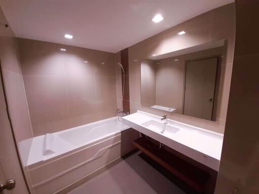 2 bed Condo in Ideo Sukhumvit 93 Bangchak Sub District C012303