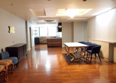 3 bed Condo in President Park Sukhumvit 24 Khlongtan Sub District C012287