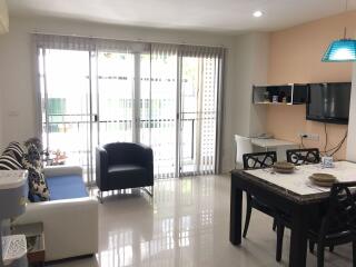 2 bed Condo in Chanarat Place Khlong Toei Nuea Sub District C012261