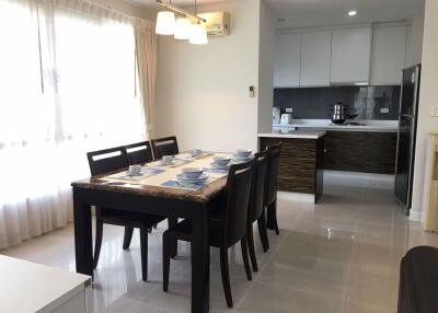 3 bed Condo in Chanarat Place Khlong Toei Nuea Sub District C012260