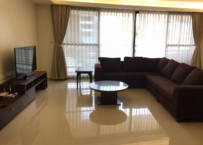 3 bed Condo in Mela Grande Khlong Toei Nuea Sub District C012258