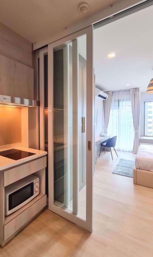 Studio bed Condo in Life One Wireless Lumphini Sub District C012243