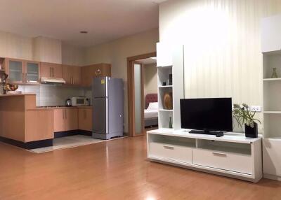 2 bed Condo in The Waterford Diamond Khlongtan Sub District C012216