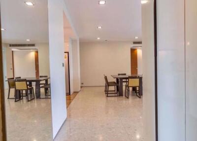 2 bed Condo in Ficus Lane Phra Khanong Sub District C012214