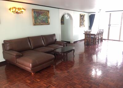 3 bed Condo in Tongtip Mansion Khlong Tan Nuea Sub District C012195