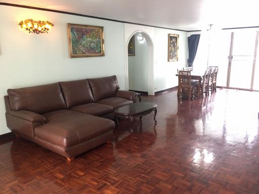 3 bed Condo in Tongtip Mansion Khlong Tan Nuea Sub District C012195