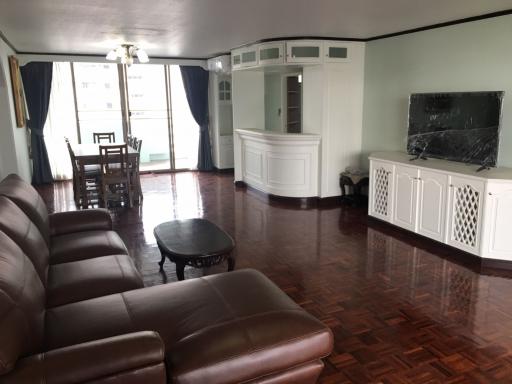 3 bed Condo in Tongtip Mansion Khlong Tan Nuea Sub District C012195