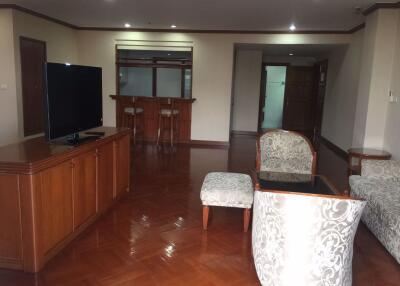 3 bed Condo in Royal Kensington Mansion Phrakhanongnuea Sub District C012191