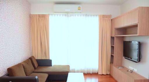 2 bed Condo in Baan Klang Krung Siam-Pathumwan Thanonphetchaburi Sub District C012181