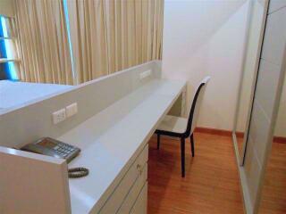 2 bed Condo in Baan Klang Krung Siam-Pathumwan Thanonphetchaburi Sub District C012181