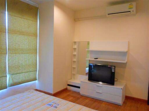 2 bed Condo in Baan Klang Krung Siam-Pathumwan Thanonphetchaburi Sub District C012181