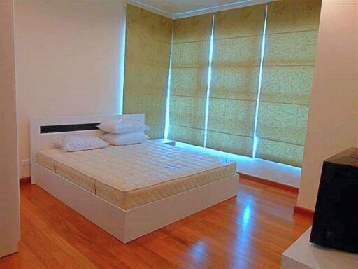 2 bed Condo in Baan Klang Krung Siam-Pathumwan Thanonphetchaburi Sub District C012181