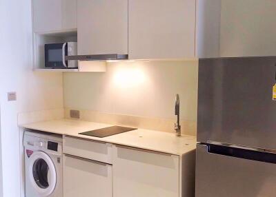 1 bed Condo in Ashton Silom Suriyawong Sub District C012176