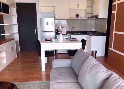 1 bed Condo in Baan Klang Krung Siam-Pathumwan Thanonphetchaburi Sub District C012160