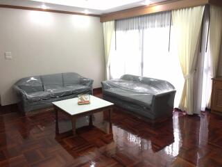 3 bed Condo in Nida Thonglor Khlong Tan Nuea Sub District C012146