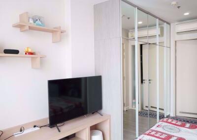 1 bed Condo in The Room BTS Wongwian Yai Banglamphulang Sub District C012139